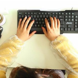 De composteerbare Biologisch afbreekbare Persoonlijke Beschermende Beschikbare Lange Kokers van het Kokerwapen beschermen de Beschermers van Dekkingsoversleeves 16