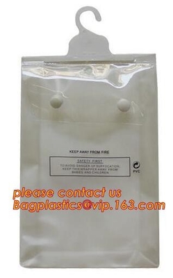 De douane drukte pvc-de Zak van de de Schuifritssluiting van Hangerzakken met Plastic Haak voor de Kleren van de Ondergoedt-shirt, doekhanger die B verpakken