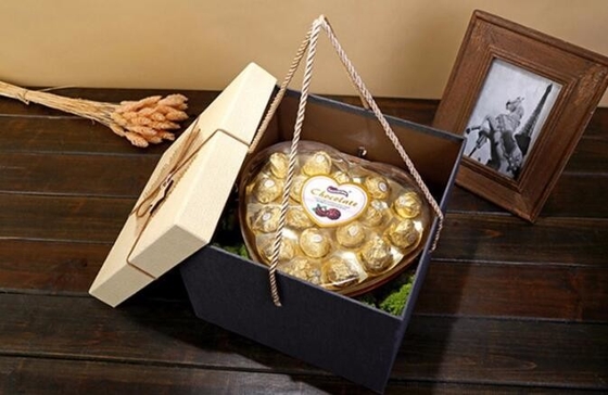 Douane Logo Luxury Packing Paper Box voor Horloge/Schoen/Theezakjes, het document van de het Boekvorm van de Papieren zakdoekjekleding Verpakkende vakjes pac