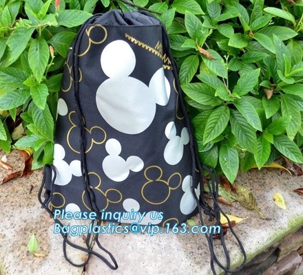 Modieuze 420D-Douane Logo Polyester Drawstring Bag, aangepaste bijgewerkte niet geweven drawstring de zakbagease van de polyestertotalisator