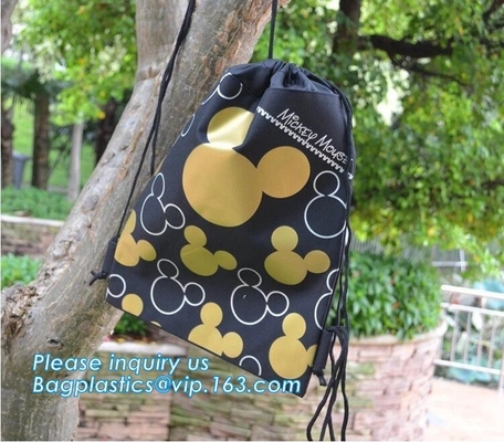 Modieuze 420D-Douane Logo Polyester Drawstring Bag, aangepaste bijgewerkte niet geweven drawstring de zakbagease van de polyestertotalisator