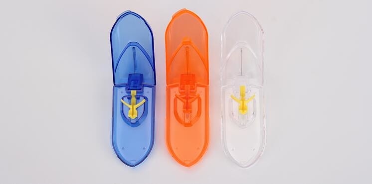 Promotie In het groot plastic de lijstpil van de pillensnijder spliter, de Promotie In het groot pil van de de snijderslijst van de gaten plastic pil